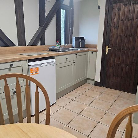 Hilborough The Swan Inn מראה חיצוני תמונה